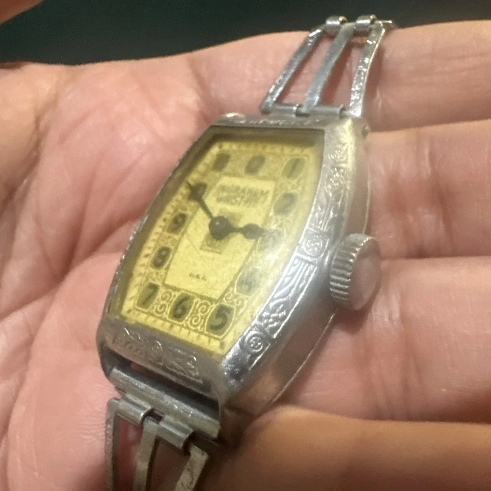Vintage Ingraham Mens Watch Wrist-Fit Manual Wind 29mm-it Works But Need Servcng